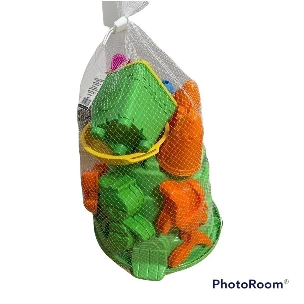 Plastic Sand Toy Set Bucket Shovel Molds NWT
